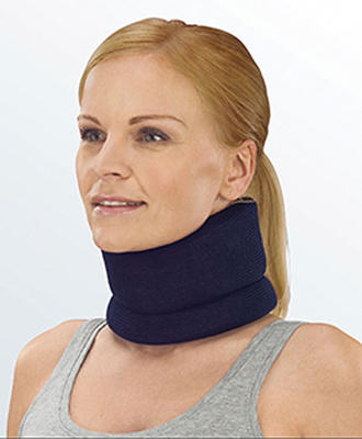 Límec krční Protect Collar soft, vel.4 - anatom. tvarovaný, výška 9cm, barva tmavě modrá  - 1